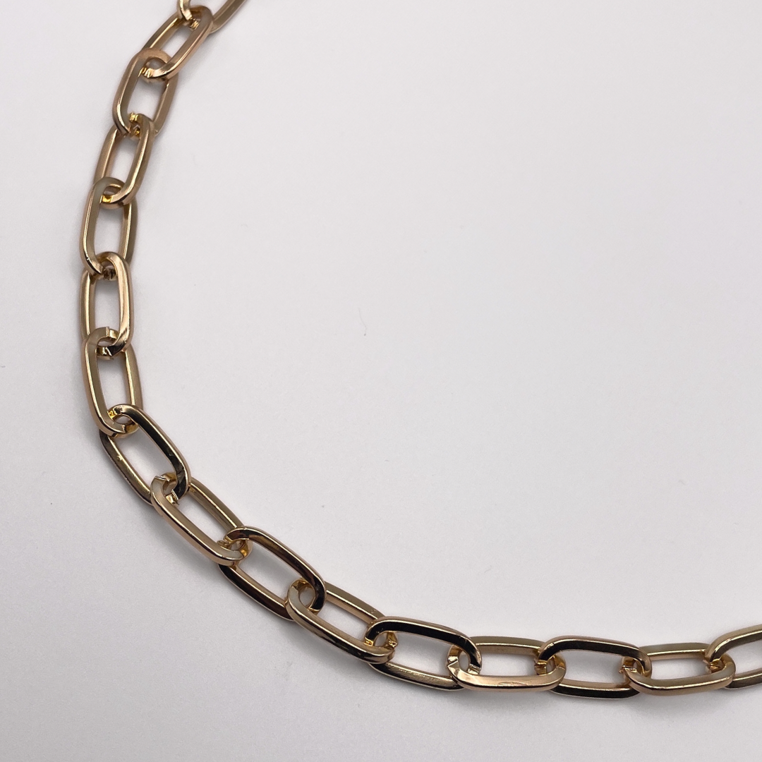 Collier - ENCHAÎNÉ